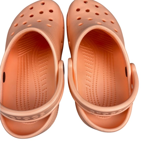 EUC CROCS Peach/Orange Clogs W7/M5 - Picture 4 of 11
